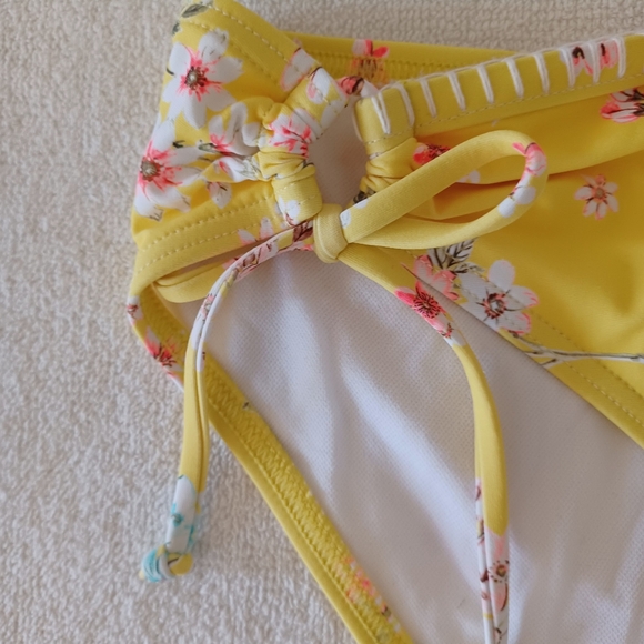 VENUS Sunseeker Yellow Floral Bikini Bottom, size 14 - Picture 5 of 13